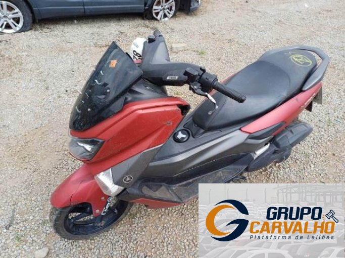 YAMAHA NMAX 19/19