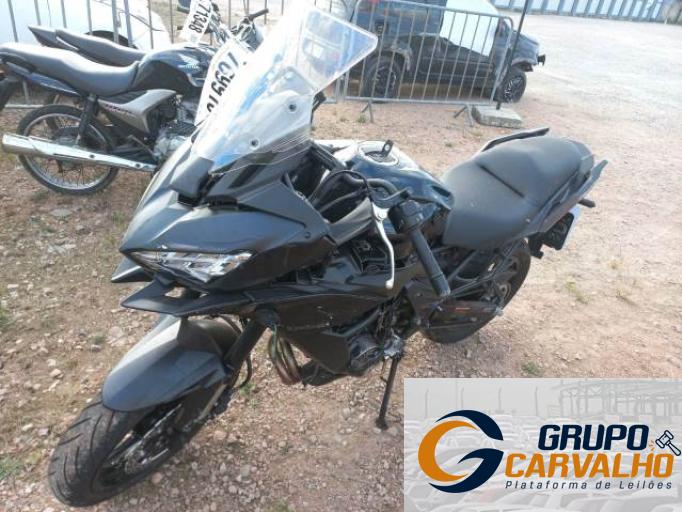 KAWASAKI VERSYS 23/23