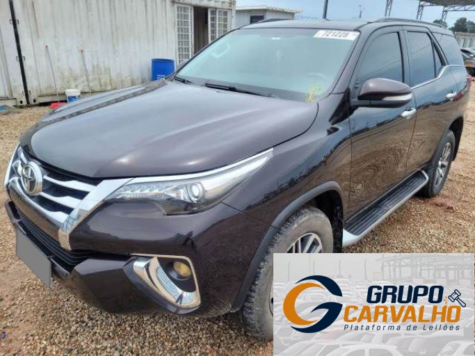 TOYOTA HILUX SW4 16/17