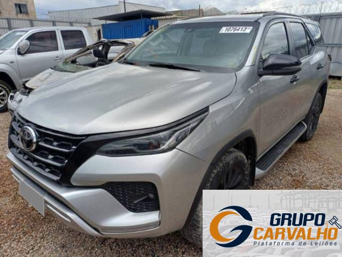TOYOTA HILUX SW4 21/21