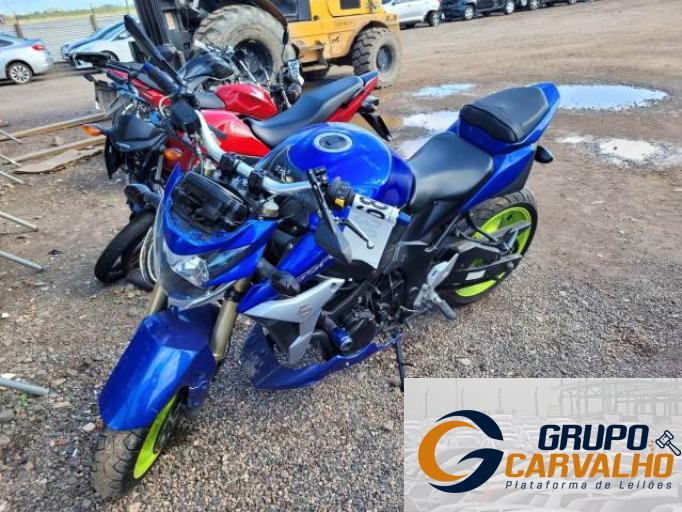 SUZUKI GSR 750 15/15